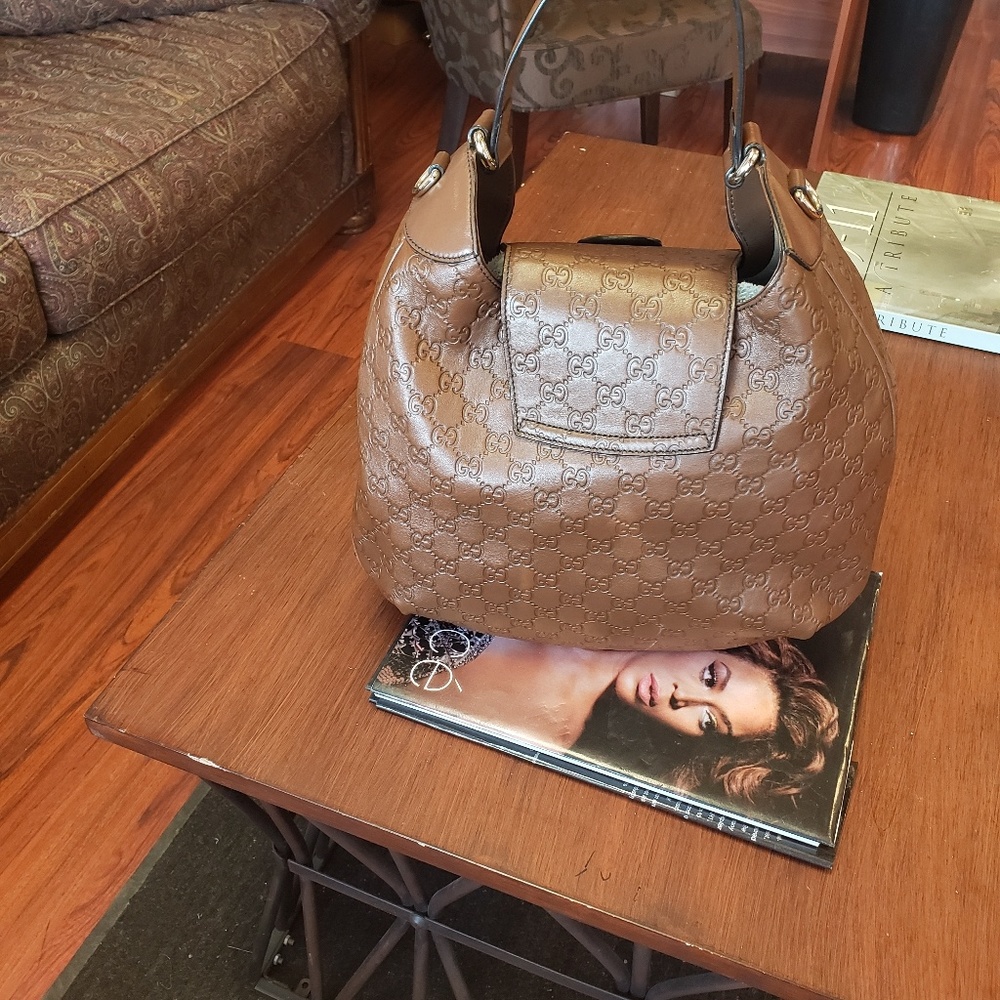 Purse - Picture 2 of 2